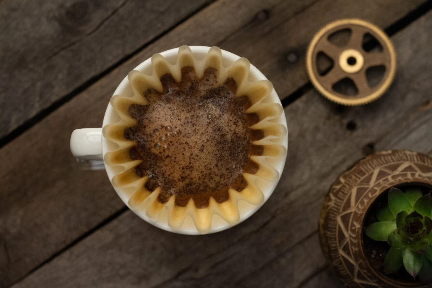 Saint Anthony Industries F70 Ceramic Flatbottom Pourover Brewer - White 4 Saint Anthony Industries F70 Ceramic Flatbottom Pourover Brewer - White - Image 2