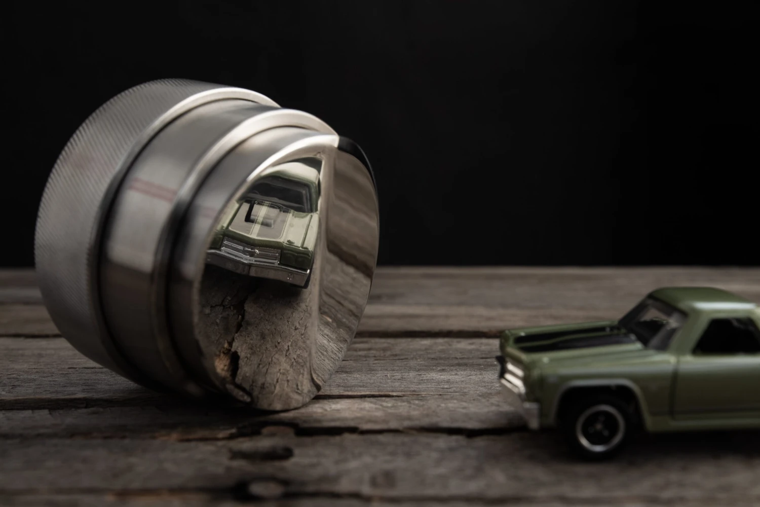 Saint Anthony Industries BT Wedge Espresso Preparation Distribution Tool 58.3mm - Curly Walnut - Image 4