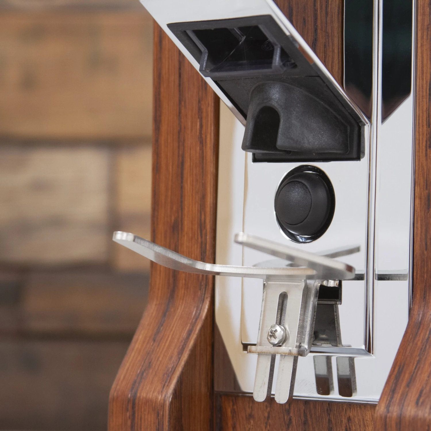 Eureka Mignon Design Coffee Grinder In Stained Walnut 9 Eureka Mignon Design Coffee Grinder In Stained Walnut - Image 7