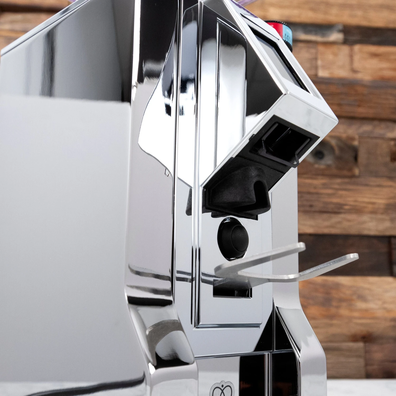 Eureka Mignon Perfetto Coffee Grinder In Chrome - Image 8