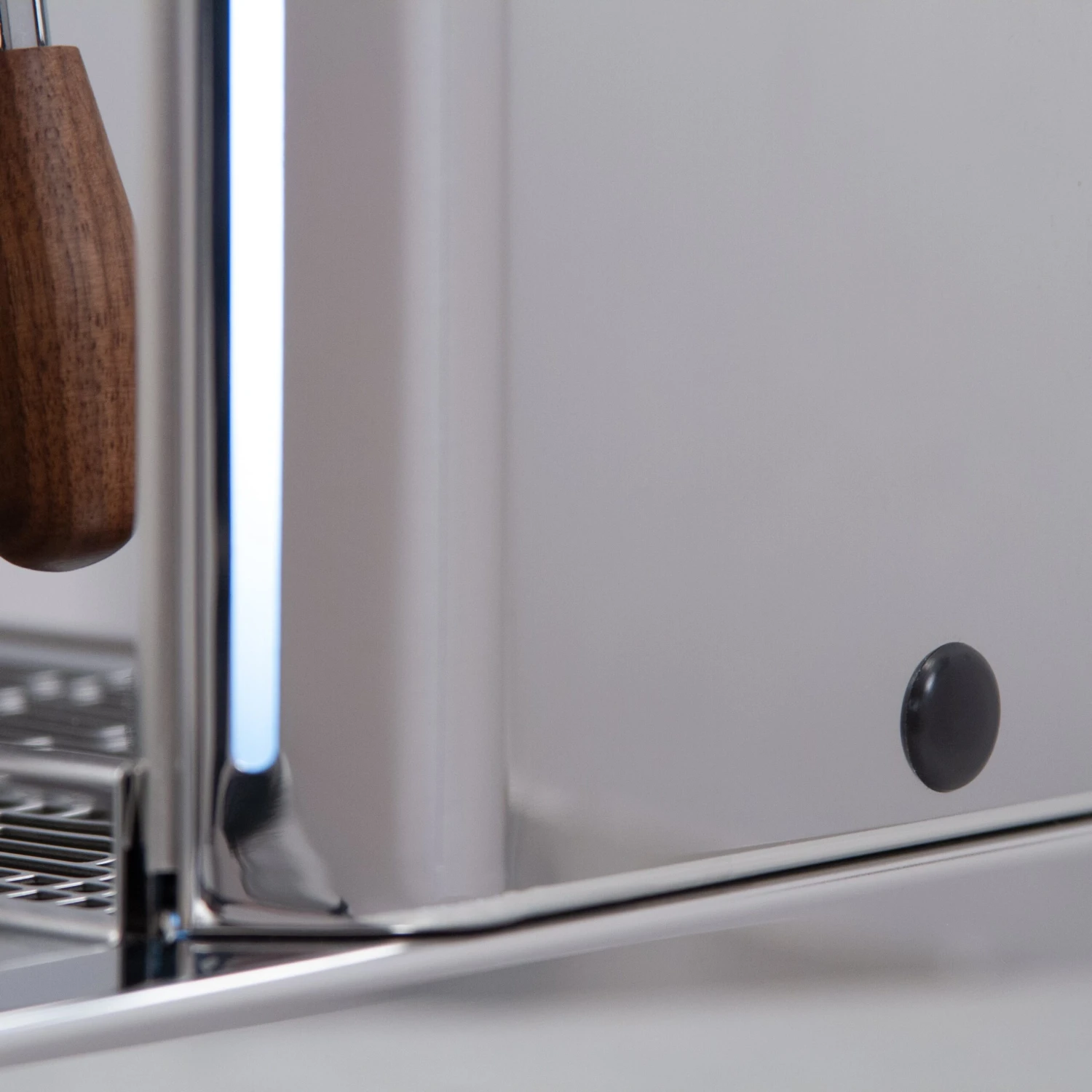 Quick Mill Vetrano Design Espresso Machine - Walnut Accents 14 Quick Mill Vetrano Design Espresso Machine - Walnut Accents - Image 12