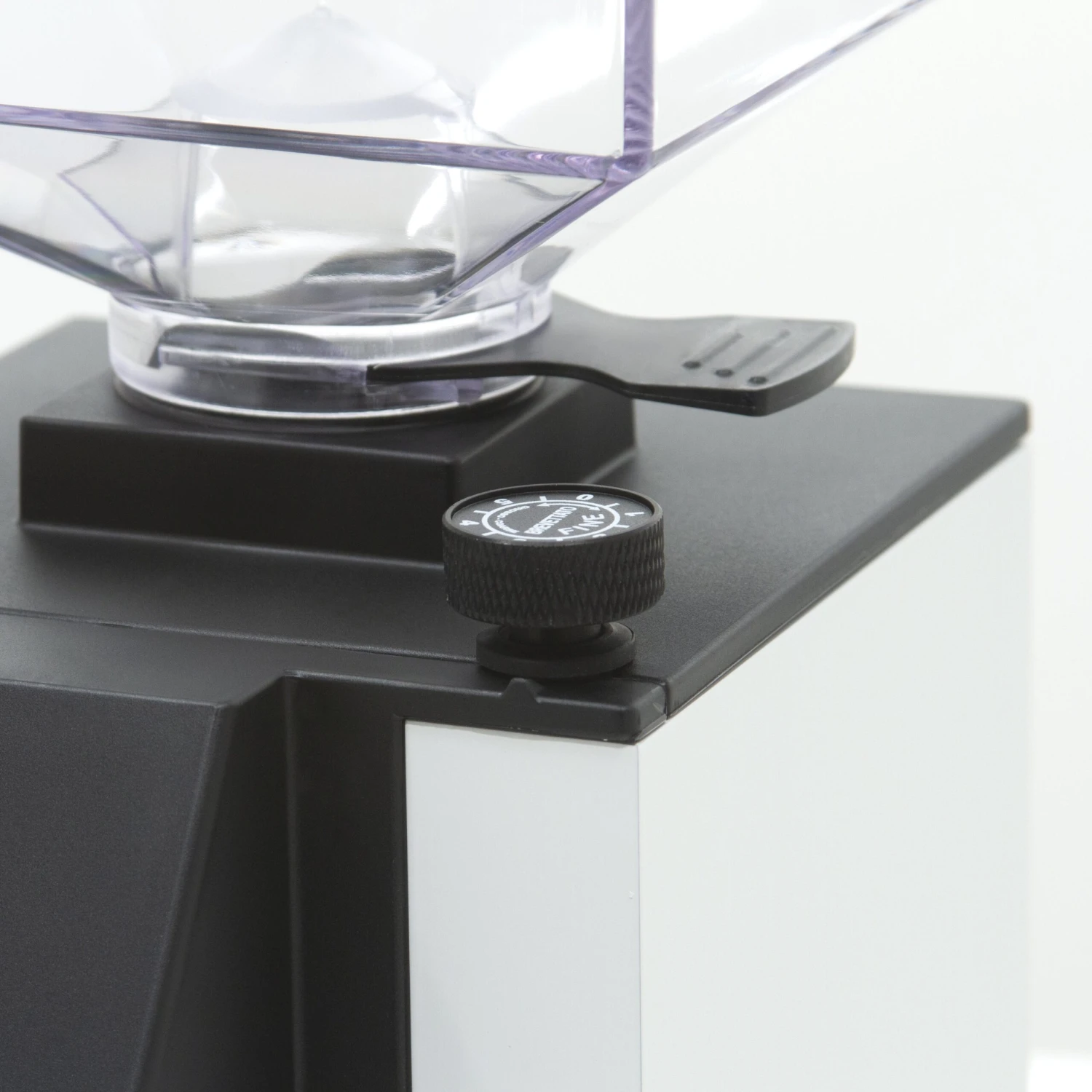 Eureka Mignon Facile Espresso Grinder In White 7 Eureka Mignon Facile Espresso Grinder In White - Image 5