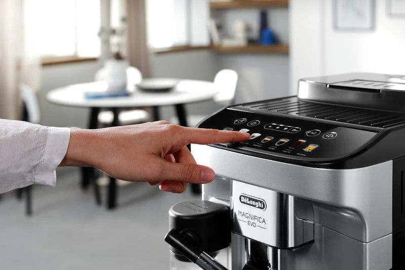 DeLonghi Magnifica Evo ECAM29084SB - Image 3