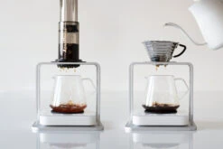 Acaia Titan Brew Stand 16 Acaia Titan Brew Stand -Coffee Machine Store P Titan Atlas 1500x1000 01