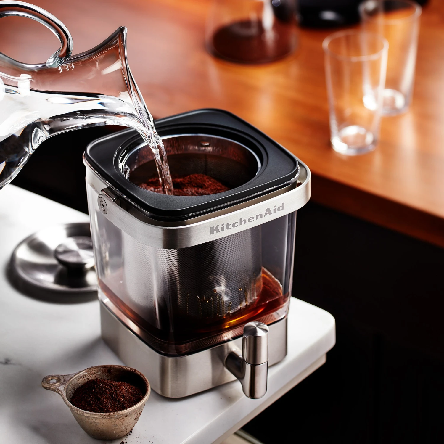 KitchenAid® Cold Brew Coffee Maker - 19 Cup - Image 10