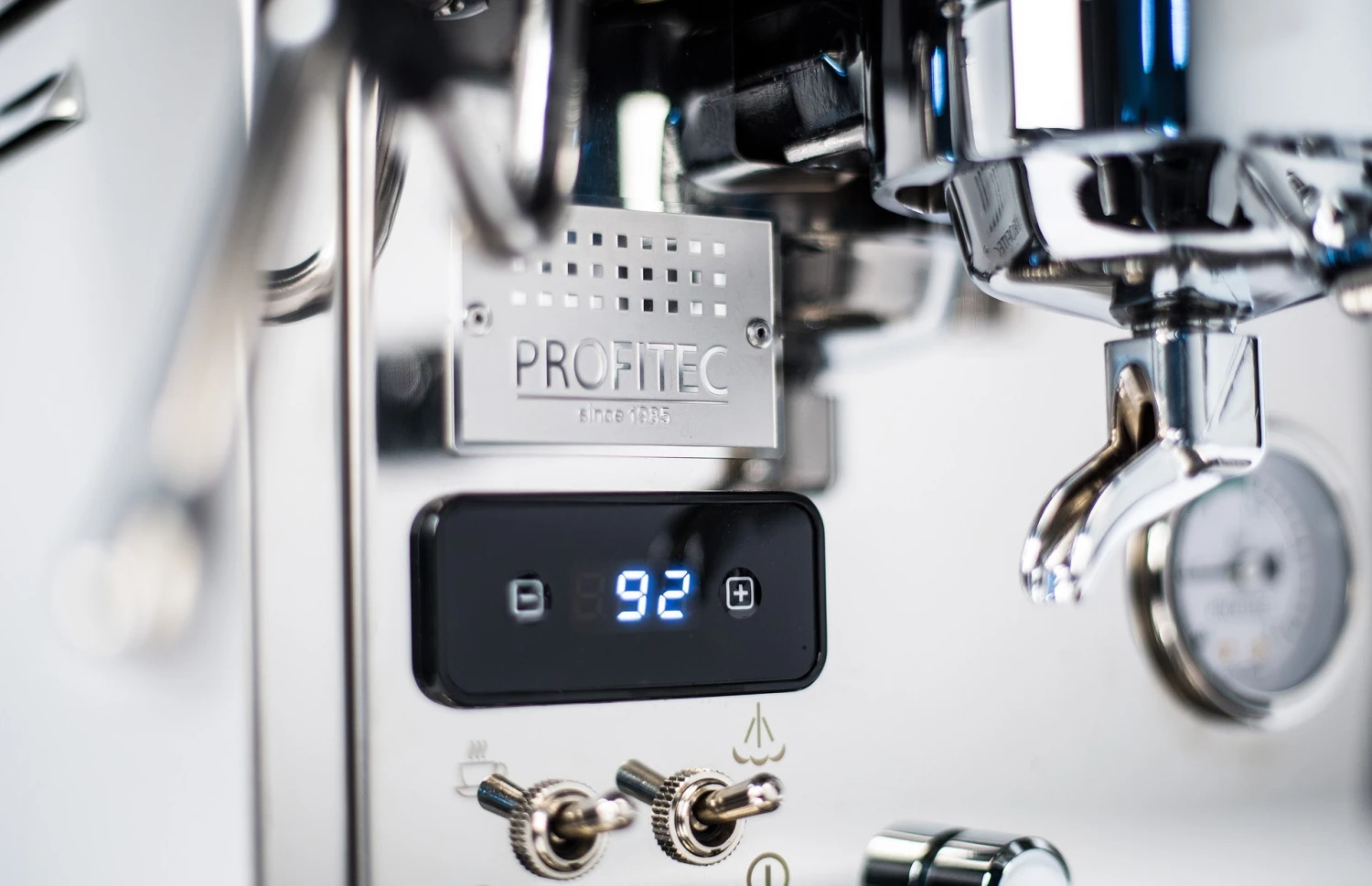 Profitec Pro 300 Dual Boiler Espresso Machine With Tiger Maple 6 Profitec Pro 300 Dual Boiler Espresso Machine With Tiger Maple - Image 4